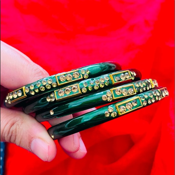 Bangles_green- set of 4
